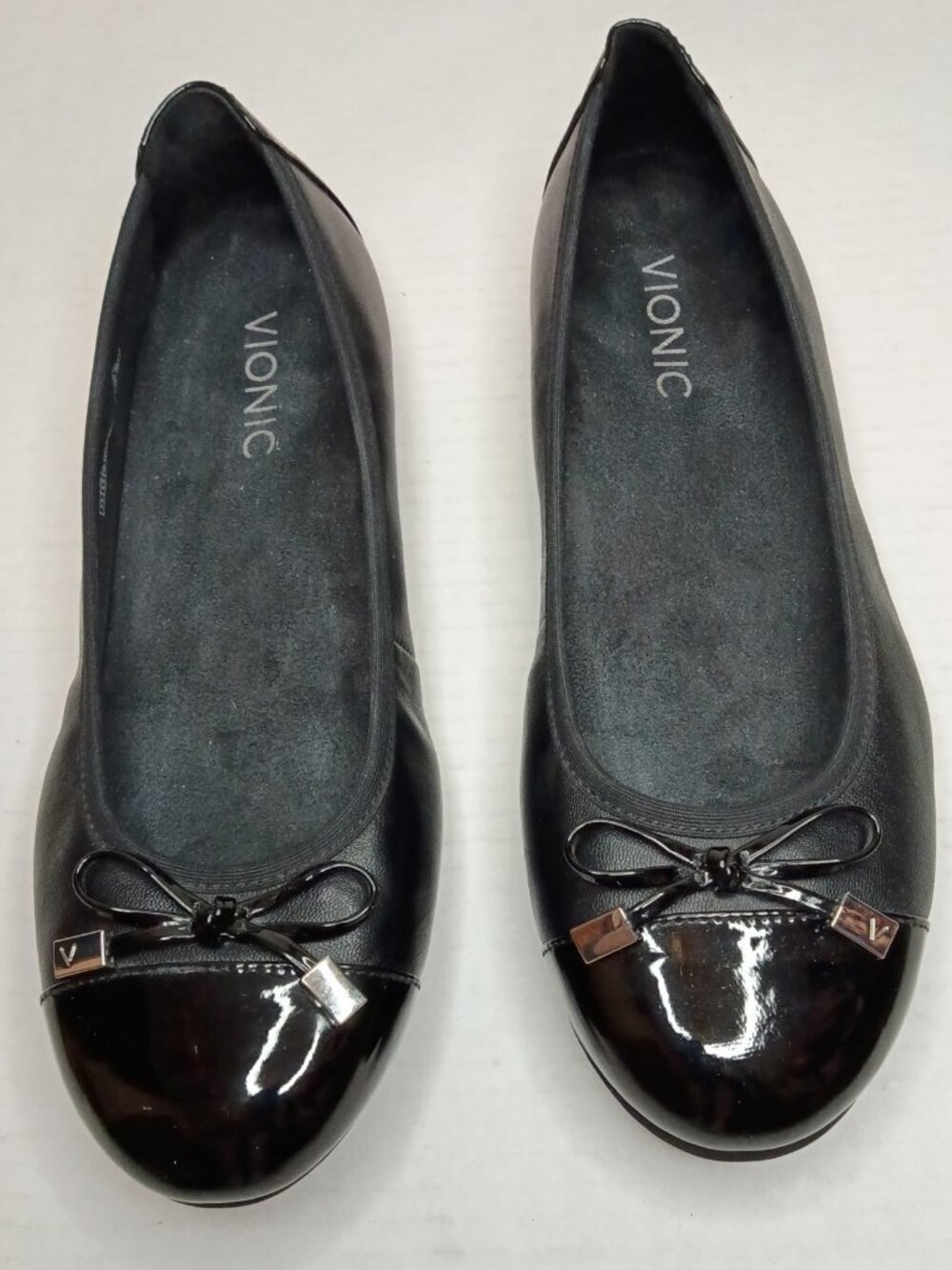 Vionic Minna Black Leather Bow Ballet Flats Women’s Size 7.5M